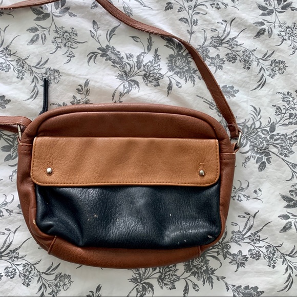 crossbody bag - Picture 1 of 4